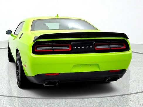 Used 2019 Dodge Challenger R/T Scat Pack w/ Dynamics Package RWD image 6