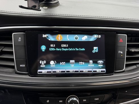 Used 2019 Buick Enclave Essence w/ Trailering Package, 5000 lbs. image 17