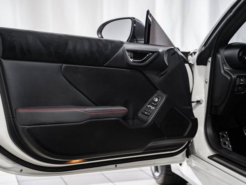 Used 2024 Subaru BRZ Limited image 29