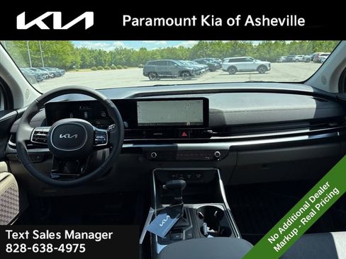 New 2026 Kia Carnival FWD image 7