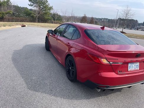 Used 2025 Toyota Camry SE w/ Multimedia Upgrade Package image 21