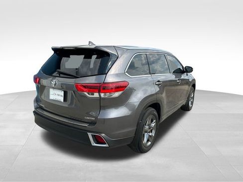 Used 2018 Toyota Highlander Limited Platinum image 5