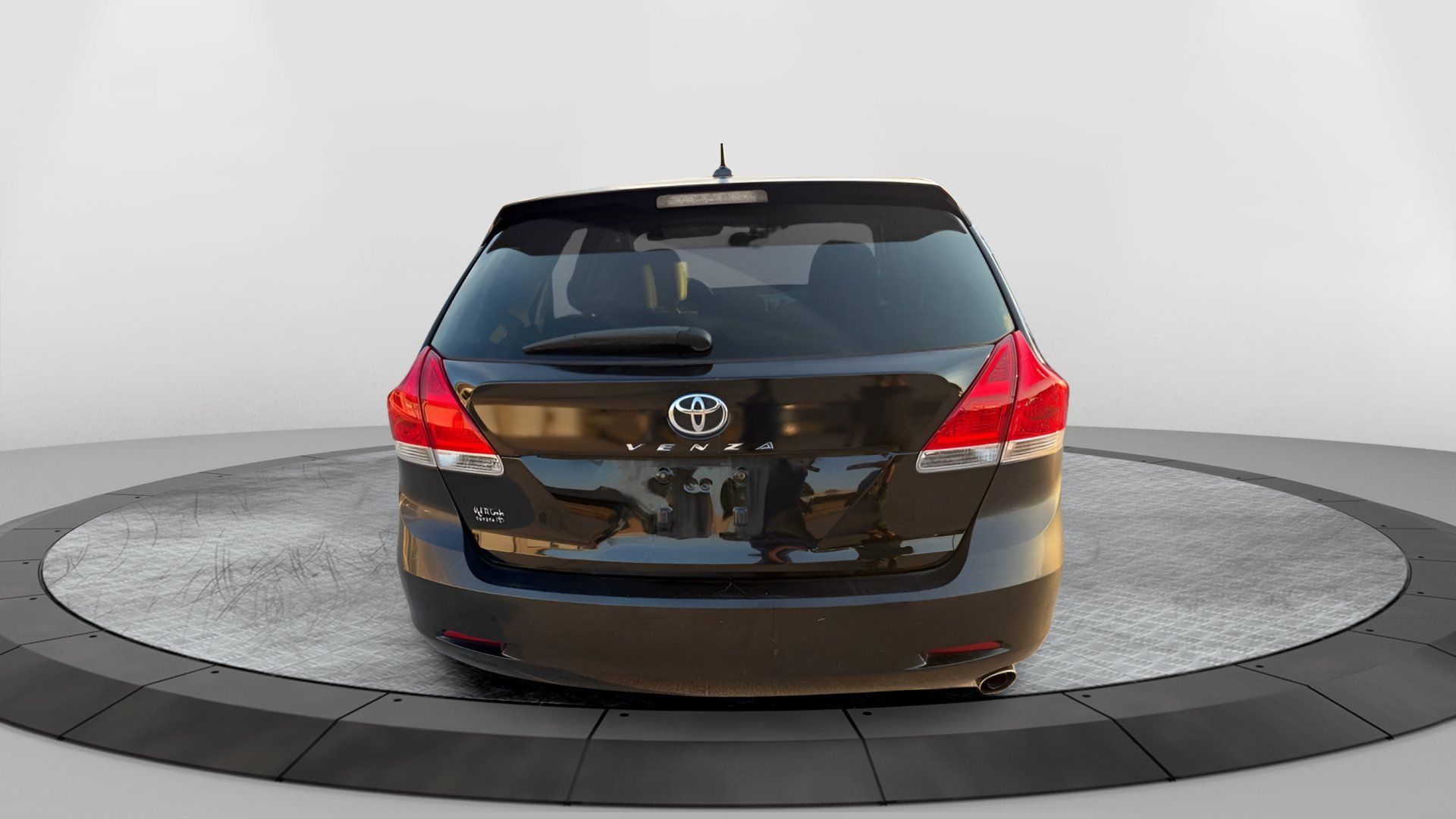 Used 2011 Toyota Venza w/ Leather Pkg FWD image 7