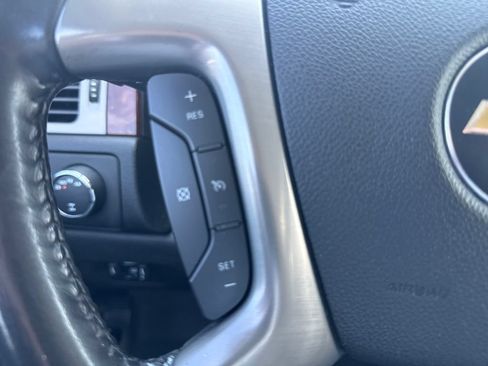 Used 2011 Chevrolet Silverado 1500 LTZ w/ LTZ White Diamond Edition AWD/4WD image 16