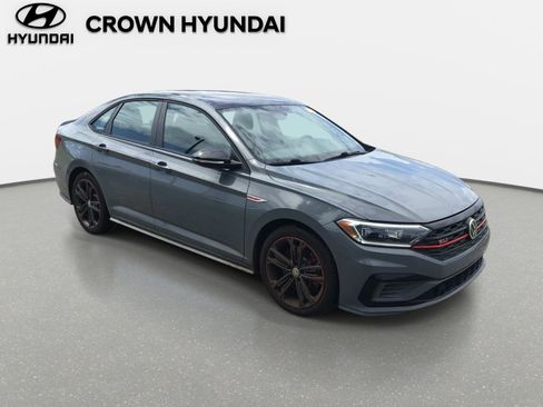 Used 2019 Volkswagen Jetta GLI FWD image 3