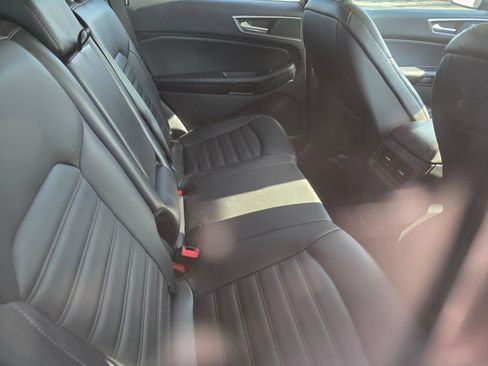 Used 2024 Ford Edge SEL w/ Convenience Package AWD/4WD image 10