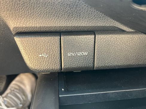 Used 2023 Toyota Camry SE FWD image 30