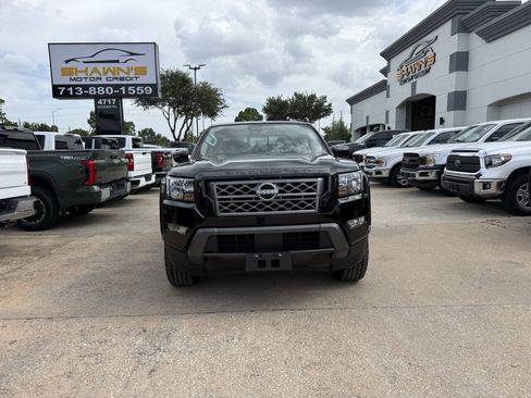 Used 2024 Nissan Frontier SV w/ Technology Package RWD image 39