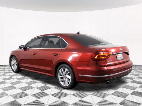 Used 2018 Volkswagen Passat 2.0T SE w/ SE Lighting Package image 13