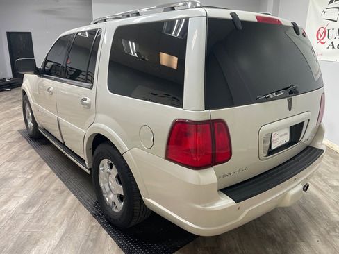 Used 2006 Lincoln Navigator Ultimate image 8