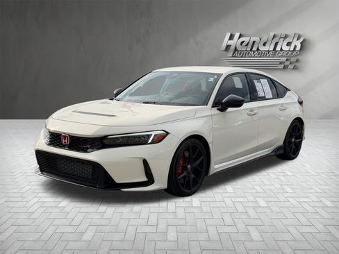 Used 2023 Honda Civic Type R image 5