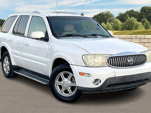 Used 2007 Buick Rainier CXL image 2