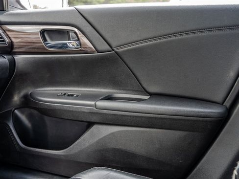 Used 2016 Honda Accord EX-L image 23