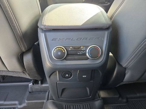 Used 2026 Ford Explorer Active w/ Active Comfort Package RWD image 25