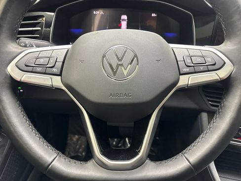 Used 2025 Volkswagen Jetta SE FWD image 56