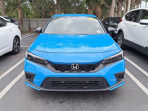 Used 2022 Honda Civic Sport image 2