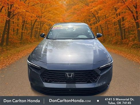 Certified 2025 Honda Accord SE image 2