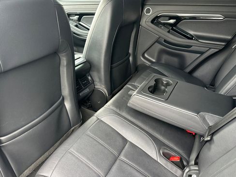 Used 2020 Land Rover Range Rover Evoque SE image 12