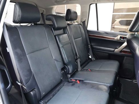 Used 2018 Lexus GX 460 Premium w/ Premium Package AWD/4WD image 41