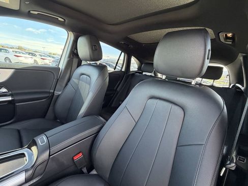 Used 2022 Mercedes-Benz GLC 300 image 20