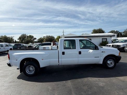 Used 2001 Ford F350 XL image 4
