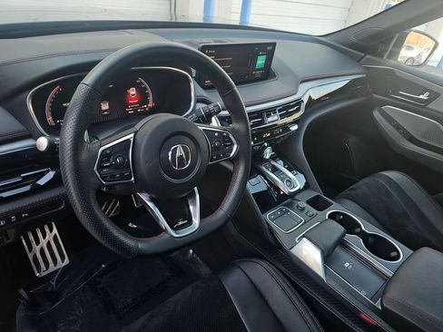 Used 2024 Acura MDX A-Spec image 9