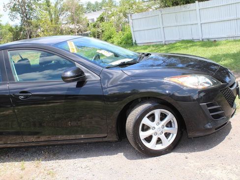 Used 2010 MAZDA MAZDA3 i Touring FWD image 4