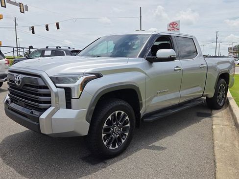Used 2022 Toyota Tundra Limited AWD/4WD image 3