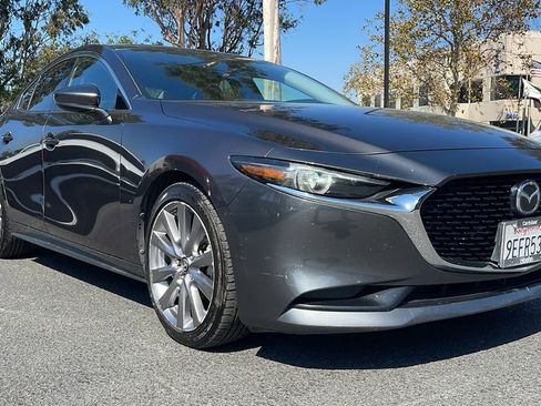 Used 2019 MAZDA MAZDA3 Sedan w/ Premium Package image 5