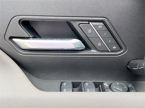 New 2025 GMC Hummer EV 2X image 13