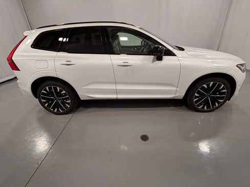 New 2026 Volvo XC60 B5 Ultra w/ Protection Package Premier image 5