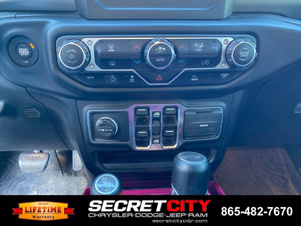 Used 2021 Jeep Wrangler Unlimited Sport AWD/4WD image 17