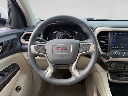 Used 2023 GMC Acadia Denali AWD/4WD image 15