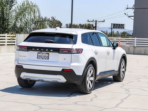 Used 2024 Honda Prologue EX image 10