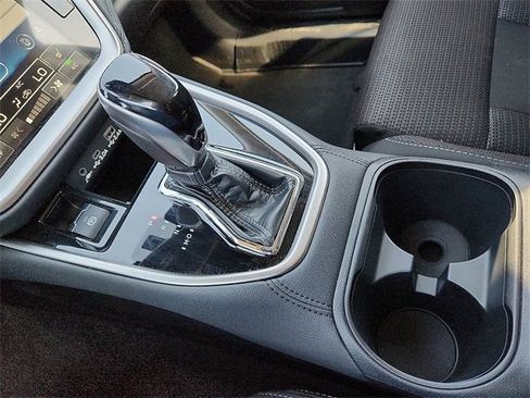 Certified 2025 Subaru Outback Premium w/ Popular Package #1A image 25