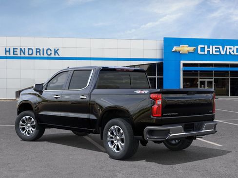 New 2026 Chevrolet Silverado 1500 LTZ w/ LTZ Premium Package AWD/4WD image 5