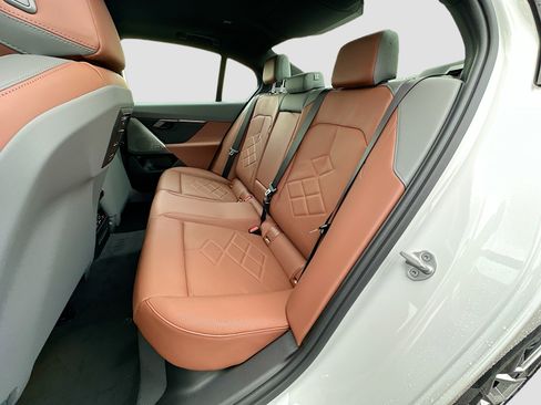 New 2026 BMW 530i w/ Convenience Package RWD image 19