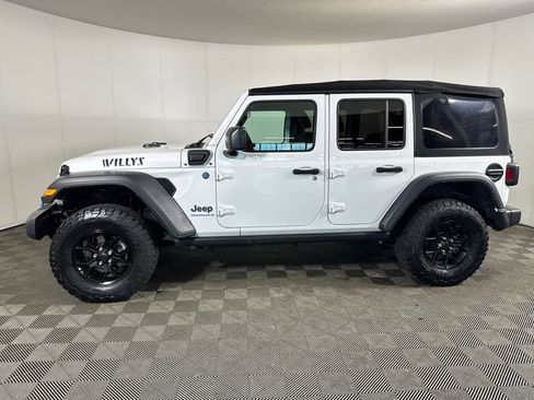 Used 2024 Jeep Wrangler Unlimited AWD/4WD image 6