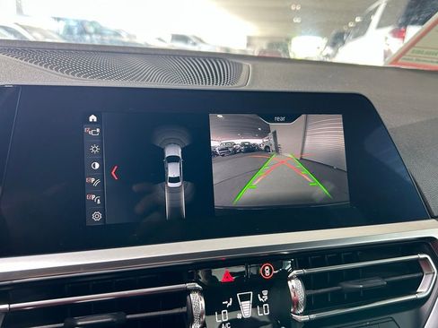 Used 2019 BMW 330i Sedan w/ Convenience Package image 10