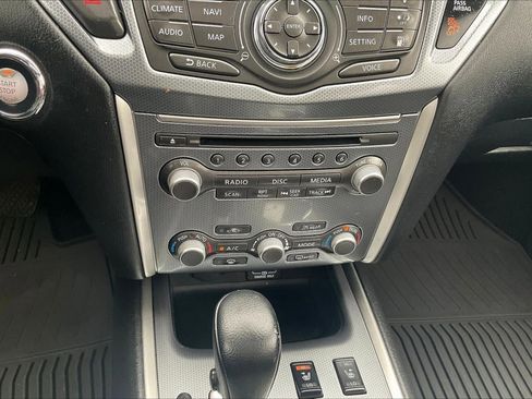 Used 2018 Nissan Pathfinder SL w/ SL Premium Package AWD/4WD image 15
