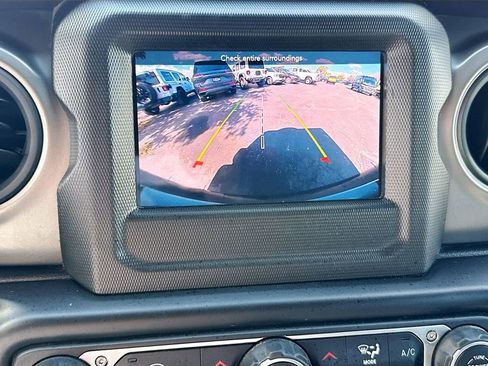 Used 2022 Jeep Wrangler Unlimited Sport S image 14