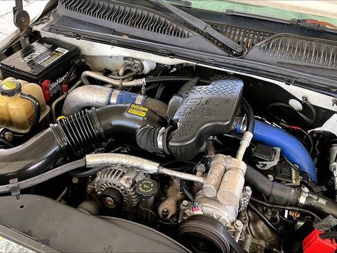 Used 2002 Chevrolet Silverado 3500 LT RWD image 25