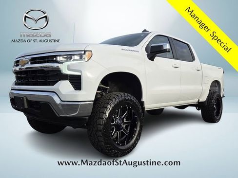 Used 2025 Chevrolet Silverado 1500 LT image 1