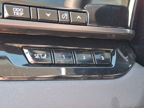 Used 2024 Lexus RX 350 Premium w/ Accessory Package (Z1) image 21