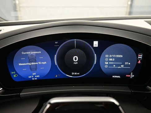 New 2026 Porsche Macan 4 Electric image 19