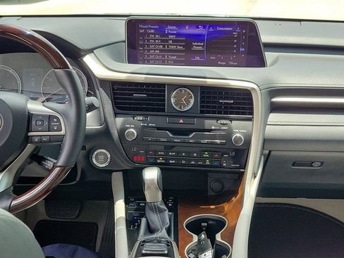 Used 2018 Lexus RX 350 AWD w/ Premium Package image 21
