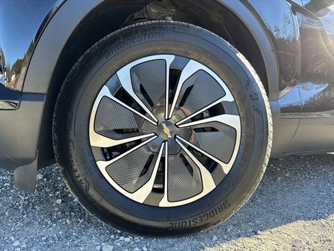 New 2025 Chevrolet Blazer EV LT image 13