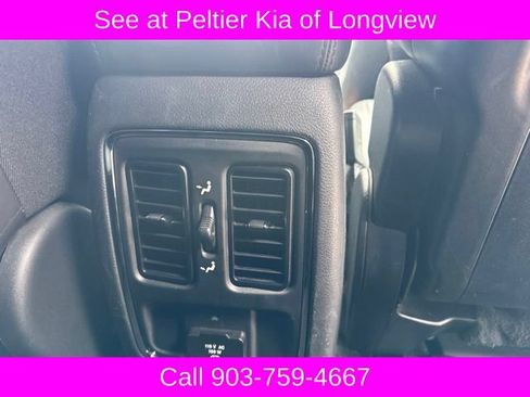 Used 2020 Jeep Grand Cherokee Altitude RWD image 12