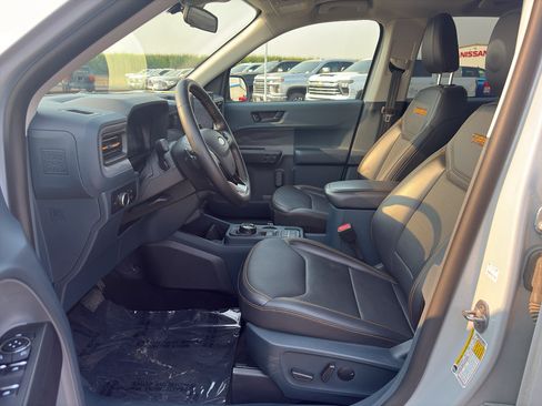Used 2025 Ford Maverick Tremor AWD/4WD image 9