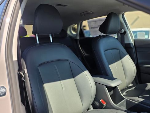 New 2026 Hyundai Kona SEL Premium FWD image 11